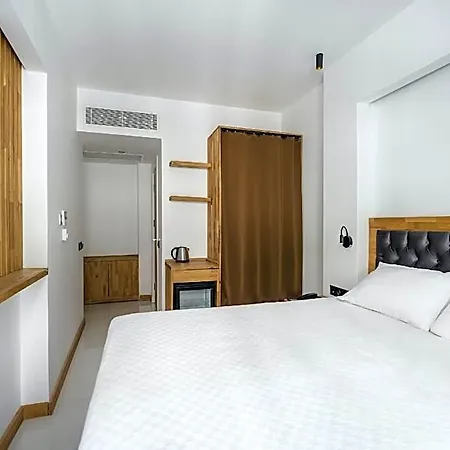 Uk 3*